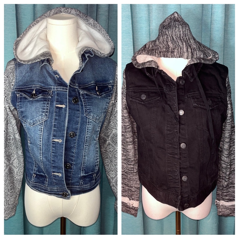 TWO-Wallflower Hooded Jean Jacket With Built In Sweater Size Small